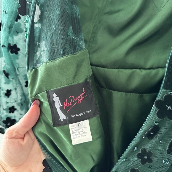 MAC DUGGAL Green Velvet Embellished Illusion Long Sleeve A Line Midi Dress 12 - Picture 13 of 13